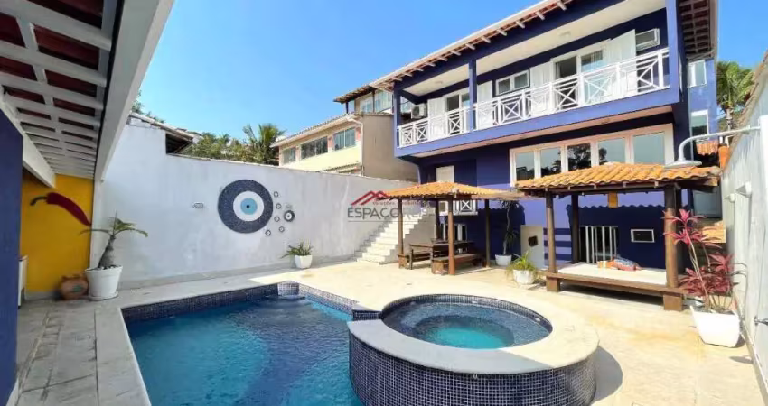 Casa de Condomínio com 7 quartos, sendo 4 suites com piscina e sauna privativas