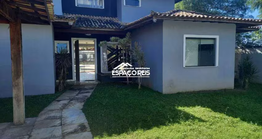 MARINA - IMÓVEL COM 4 DORMITÓRIOS, FRONTAL AO CANAL COM DECK PARA LANCHA / JET SKI