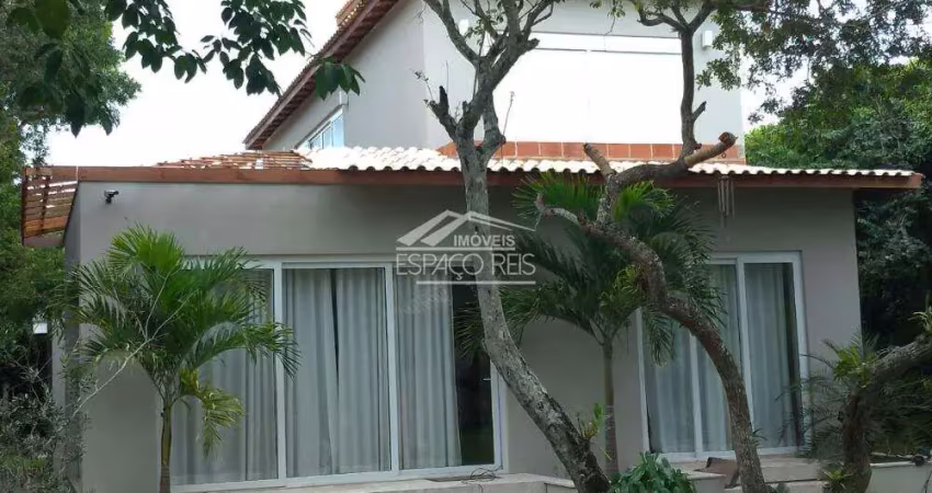 Duplex com 4 quartos em condomínio no bairro de Maguinhos