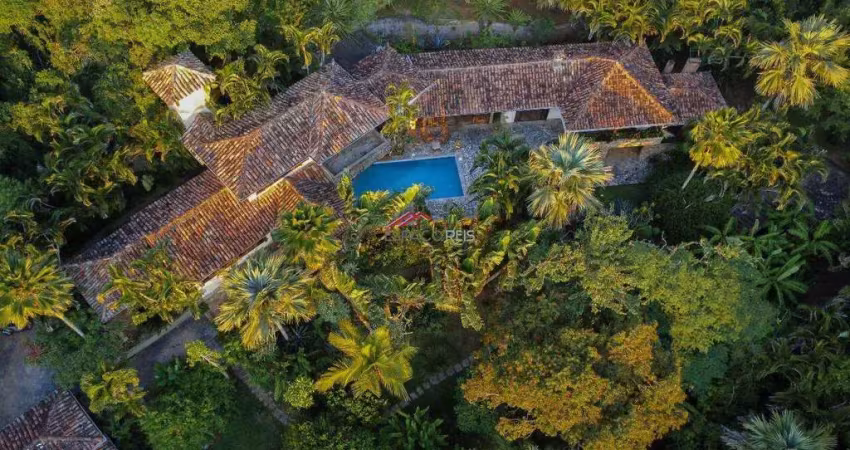 Magnífica casa na Ferradura com Piscina privativa!