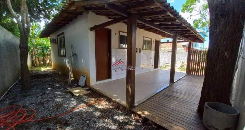 Casa à venda com 3 suítes independente em São José Buzios