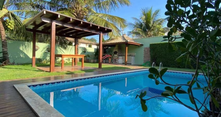 Vende-se Casa Linear Próxima à Praia de Geribá em Buzios.