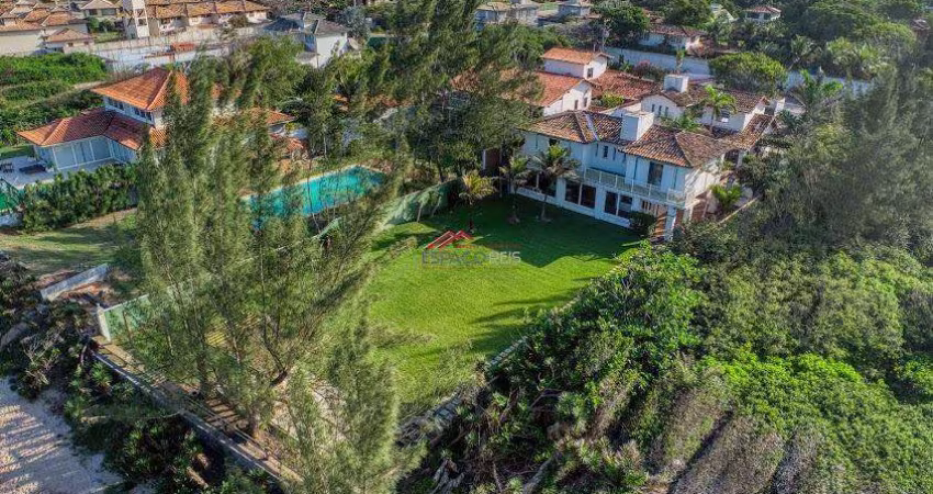 Casa à venda pé na areia com 4 quartos independente na Marina em Buzios