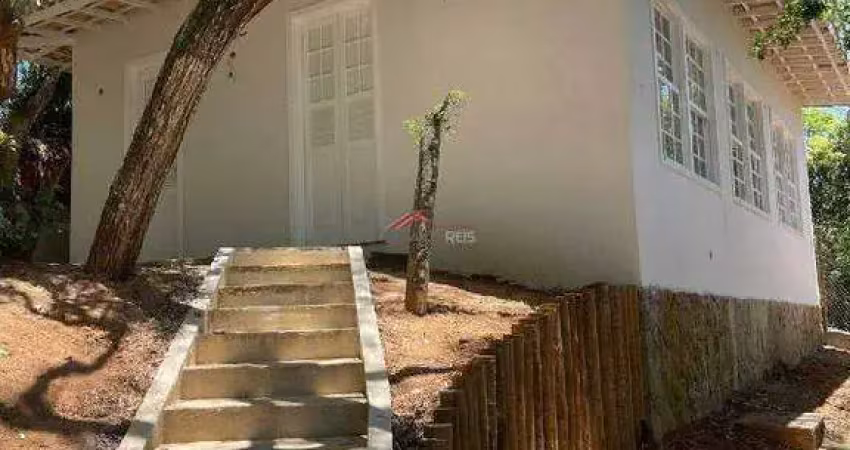 Loft à venda com 2 quartos dentro de condomínio na ferradura em buzios