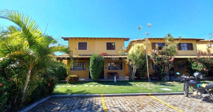 Casa de locação anual com 2 quartos dentro de condomínio na Rasa em Buzios