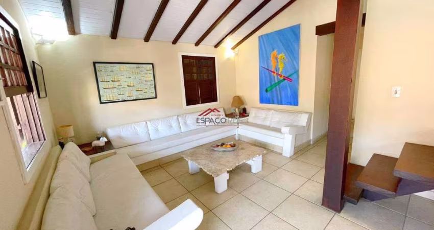 Oportunidade única: Casa com Localização Privilegiada a Passos da Rua das Pedras!