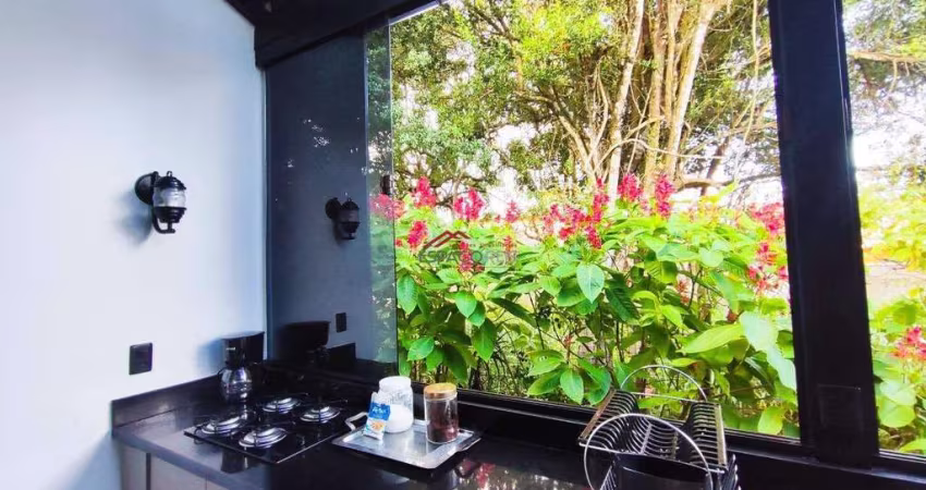 Casa à venda em condomínio com 03 quartos e piscina em Caravelas