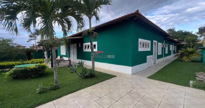 Casa de condomínio 4 suítes Manguinhos Búzios