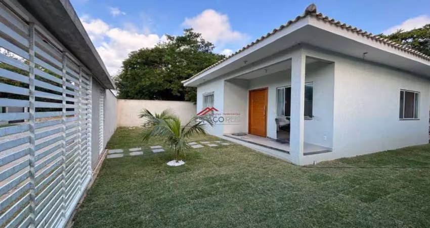 Casa à venda com 3 quartos dentro de condomínio em caravelas buzios