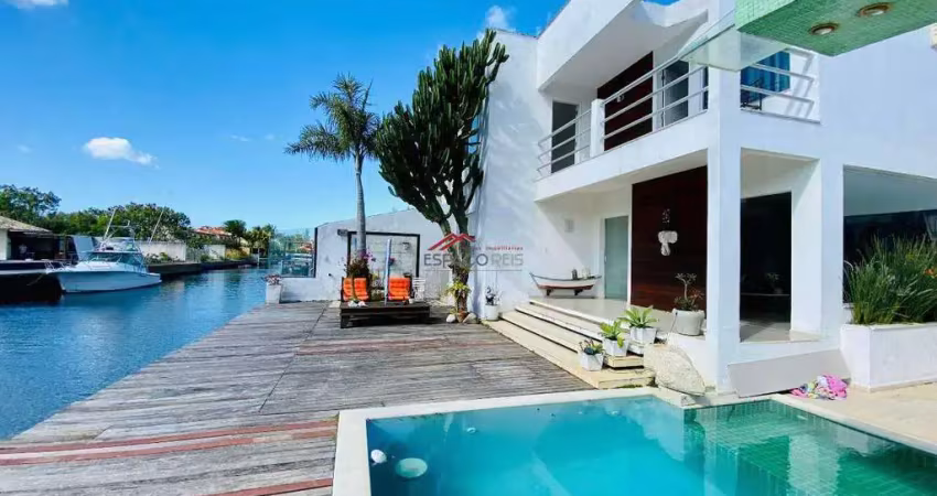 Casa 3 quartos na beira do canal da marina,em búzios !