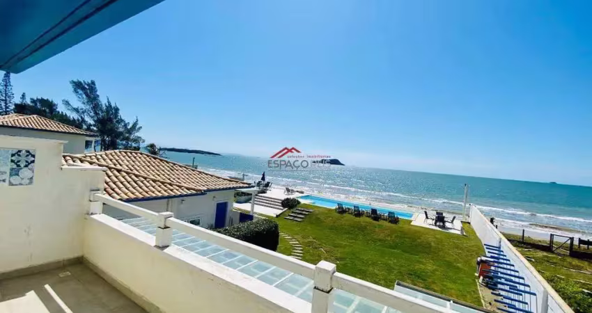 Flat com 1 suíte em condomínio , vista mar , no bairro manguinhos !