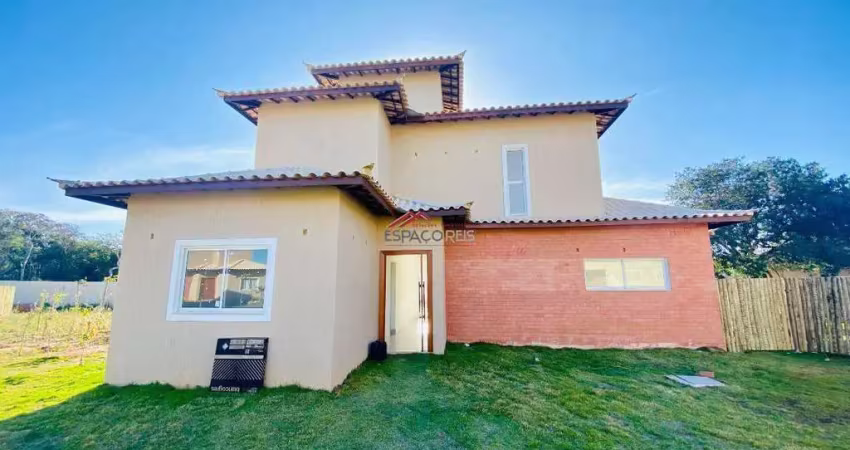 Casa de condomínio à venda no forno, 4 suítes com piscina privativa .