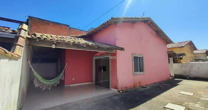 Casa com 2 quartos para alugar na Rua Edite Pacheco, Praia Rasa, Cabo Frio