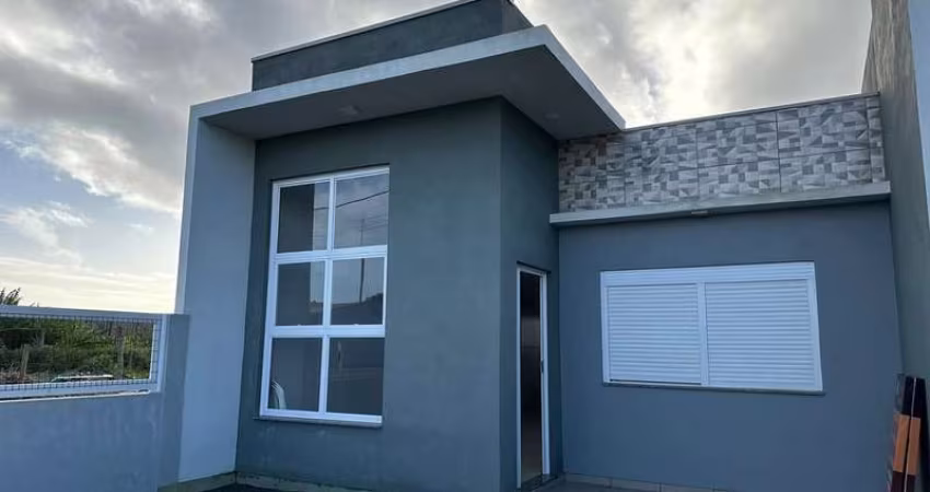 Casa à venda no centro de Imbé, em ótima localização