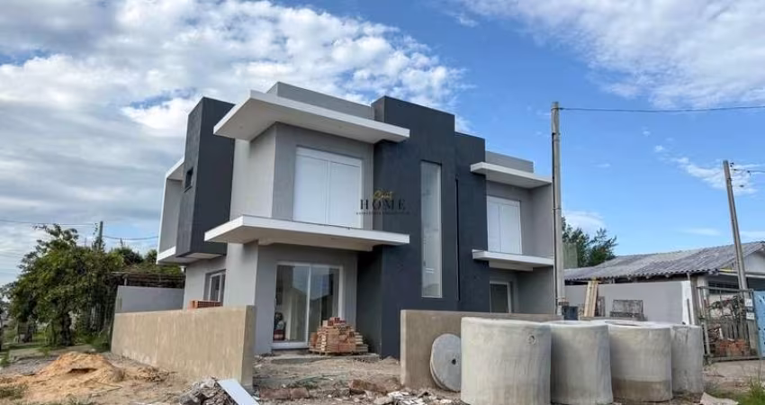 Casa à venda em Mariluz, próximo ao mar