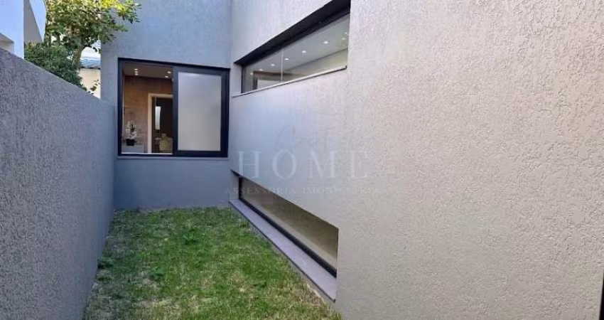 CASA COM 4 SUITES SENDO 1 MASTER ATLANTIDA