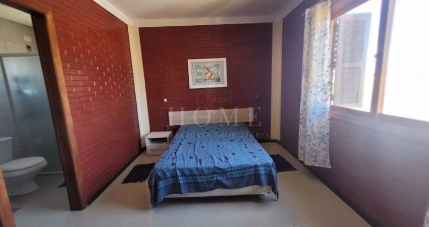 CASA COM 3 DORMITÓRIOS!