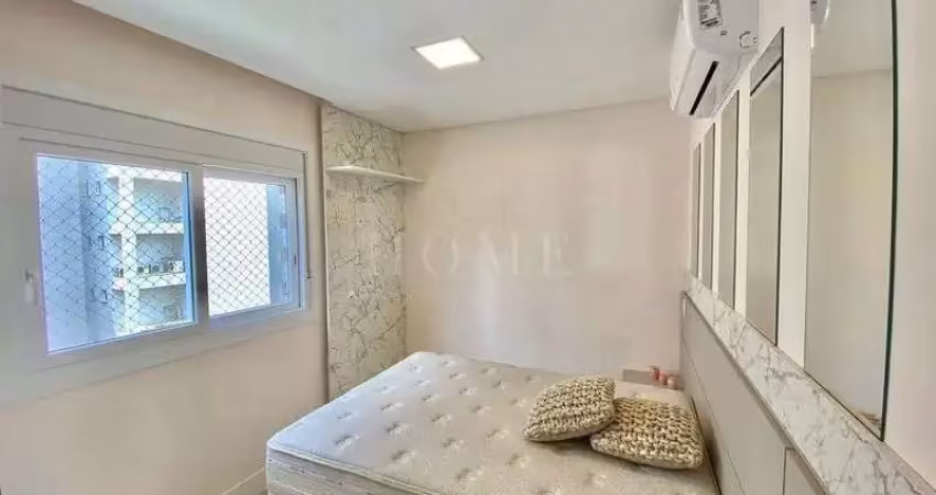 Apartamento com 2 dormitórios, sendo 1 suíte, mobiliado e decorado!