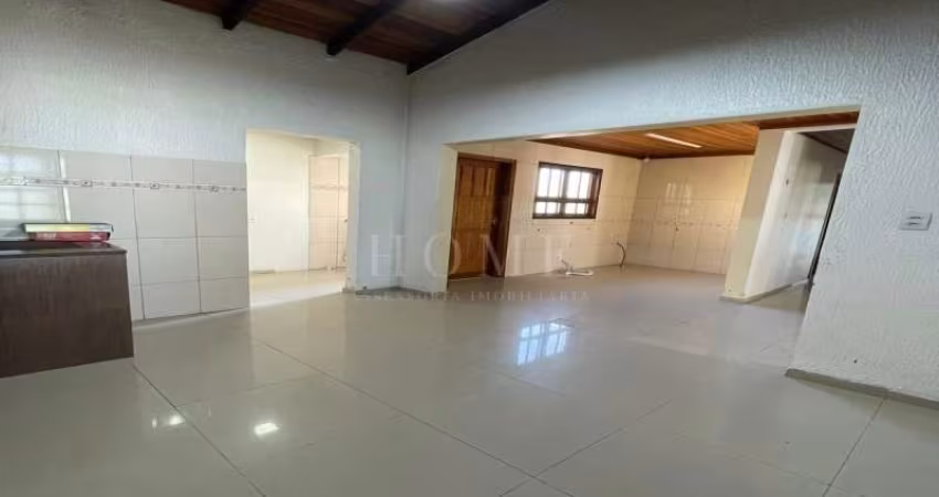 CASA COM 3 DORMITÓRIOS, SENDO 1 SUITE BEM LOCALIZADO!