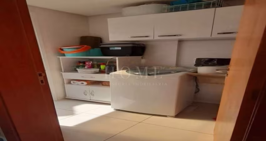 APARTAMENTO 2 DORMITÓRIOS BEM LOCALIZADO!