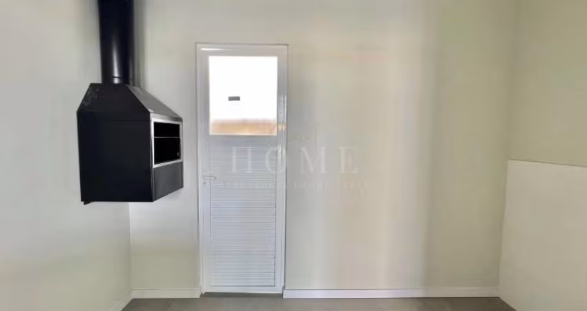 CASA COM 2 DORM SENDO 1 SUITE