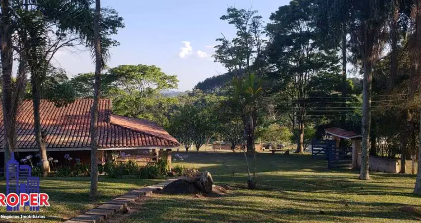 Excelente sitio com 125.000 m² com casa sede/piscina proximo a estrada do vinho em são roque
