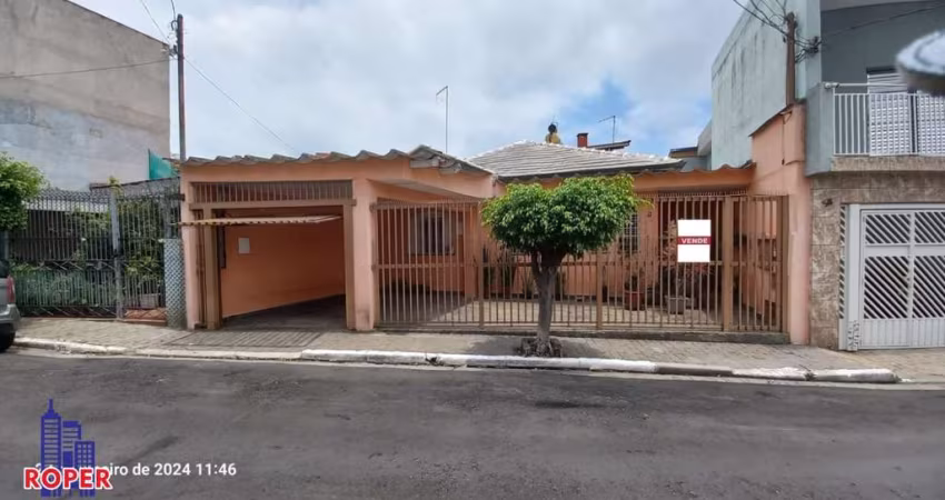 EXCELENTE CASA DE 190 M²ÁREA CONSTRUÍDA, 2 DORMITÓRIOS/2 VAGAS/ ÁREA GOURMET À VENDA NA CHÁCARA CALIFORNIA.