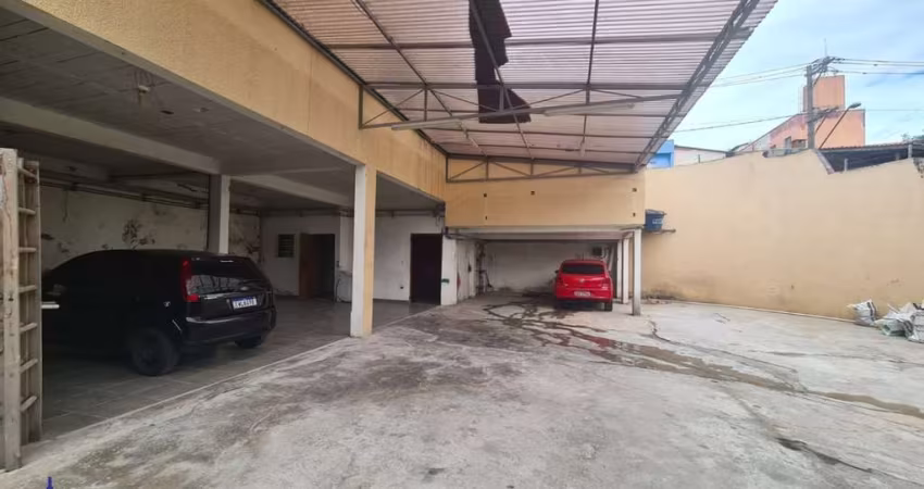 EXCELENTE SOBRADO DE 700 M²/3 DORMITÓRIOS/ESPAÇO GOURMET E GALPÁO À VENDA EM SÃO BERNARDO DO CAMPO.