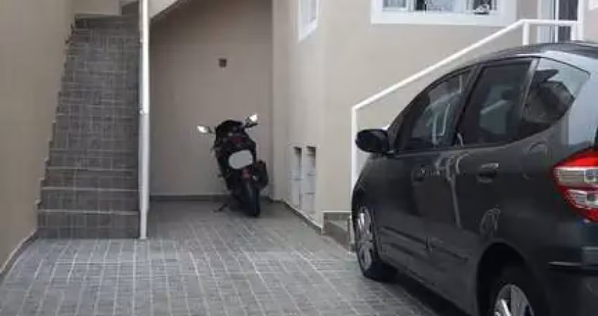 Lindo sobrado na penha com 2 dormitórios sendo 1 suíte/ 2 vagas de garagem/area de lazer na penha