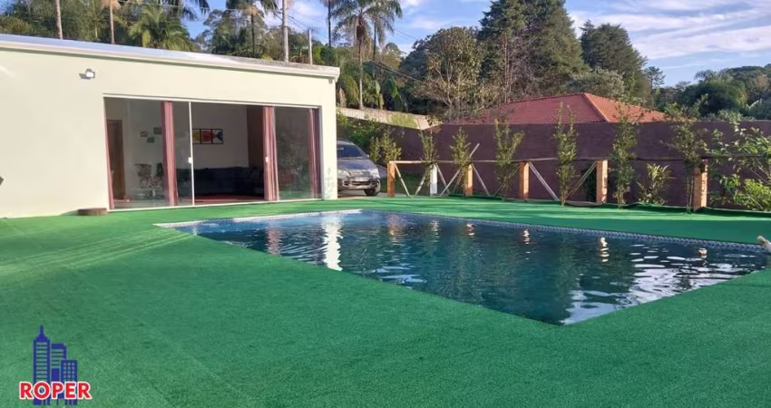 EXCELENTE CHÁCARA COM ESCRITURA DE 2.100 M²/CASA SEDE/LAGO/PISCINA/ÁREA GOURMET À VENDA EM CAMPO LIMPO PAULISTA