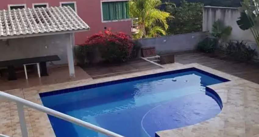 Excelente casa de 450 m²/5 suites/espaço gourmet e piscina à venda no reserva ibirapitanga em santa isabel