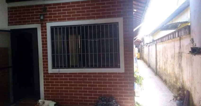 Casa com 3 quartos em Itanhaém.