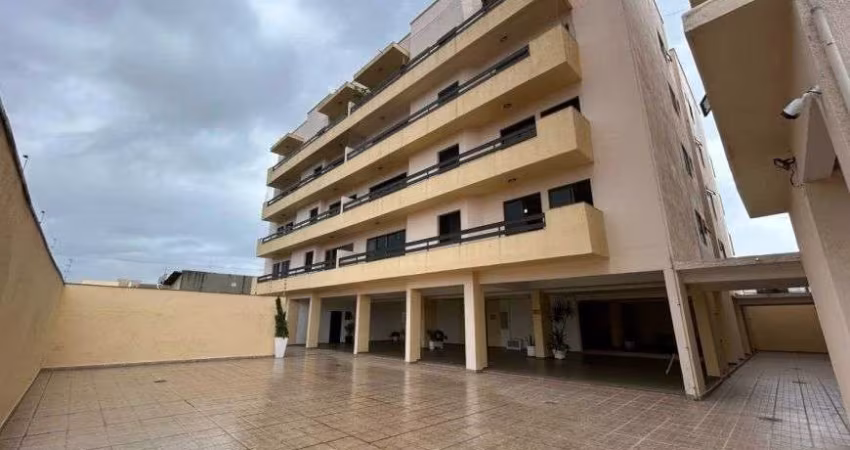 Apartamento com 4 quartos, área gourmet e piscina em Peruíbe.