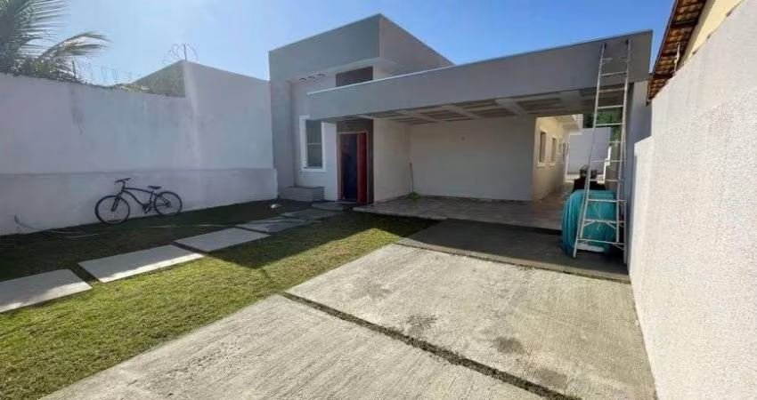 Casa na praia com 3 quartos e piscina em Itanhaém.