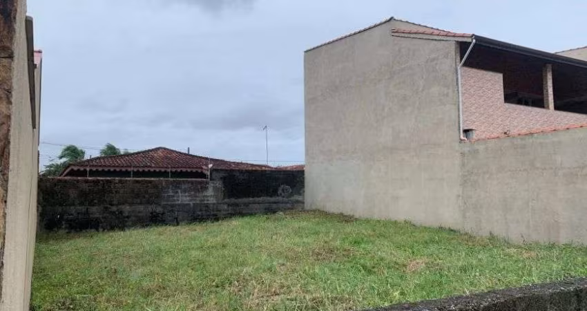 Terreno com liberação ambiental à 100m do mar em Itanhaém.