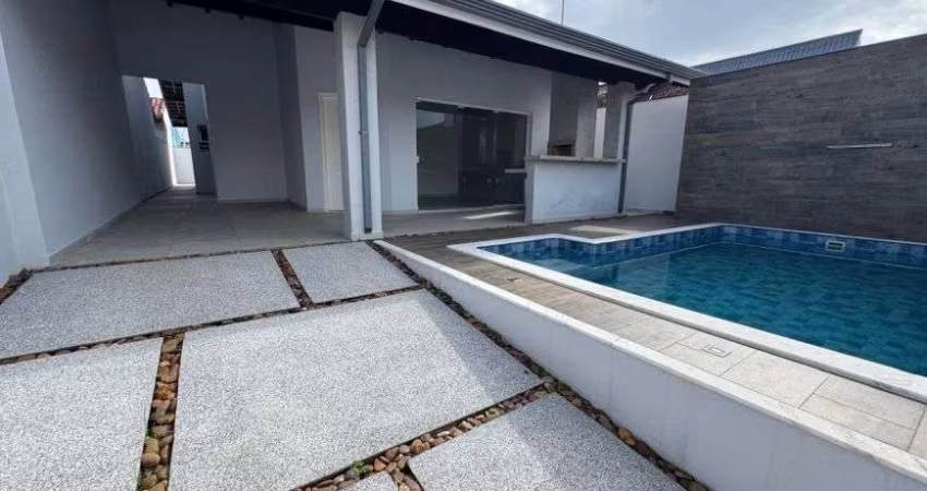 Casa para Venda em Peruíbe, Nova Itanhaém, 3 dormitórios, 1 suíte, 1 banheiro, 2 vagas
