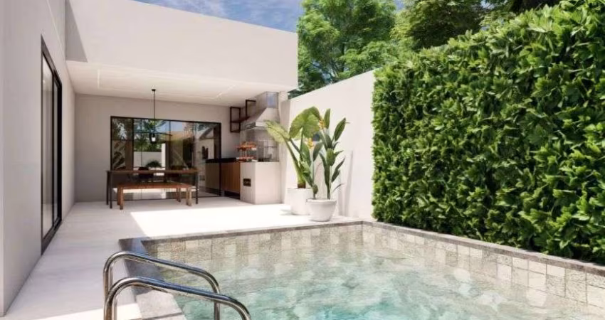 Casa na praia com 3 quartos e piscina em Itanhaém.