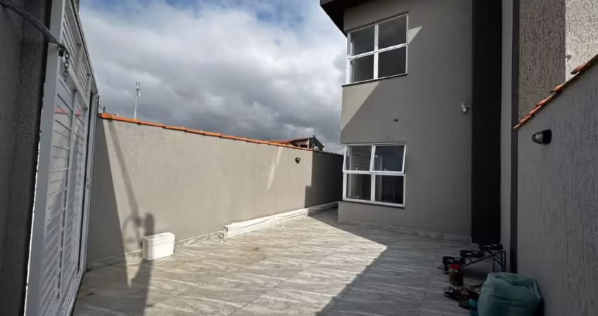 Casa com 3 quartos, piscina e área gourmet em itanhaém.