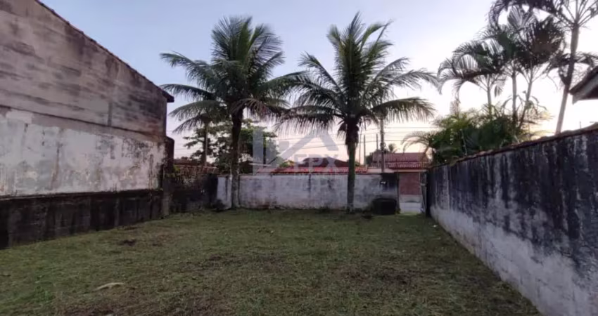 Terreno à venda na Praça Ângelo Guerra, 454, Balneário Gaivota, Itanhaém