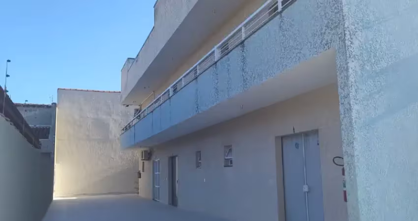 Apartamento à 280m do mar em peruíbe - r$ 210.000,00.
