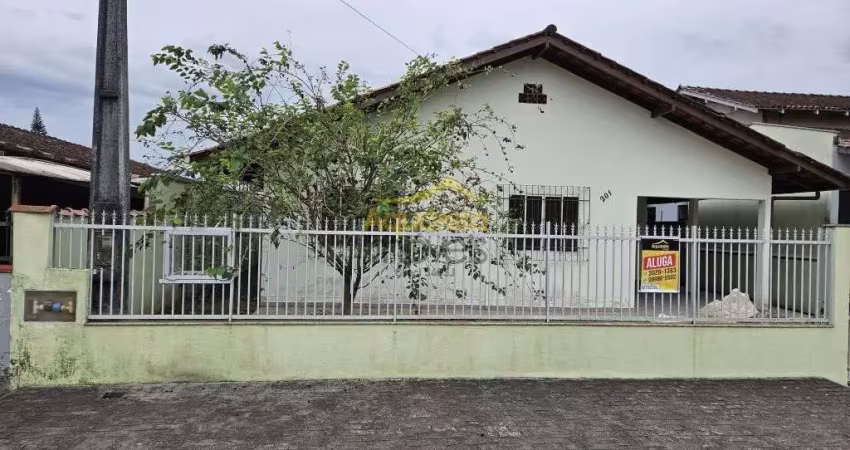 CASA no COSTA E SILVA com 2 quartos para LOCAÇÃO, 140 m²