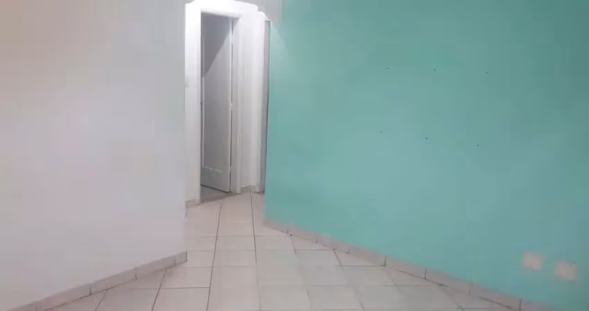 Apartamento térreo de 68m² com 2 quartos e garagem, bairro macuco, em santos/sp