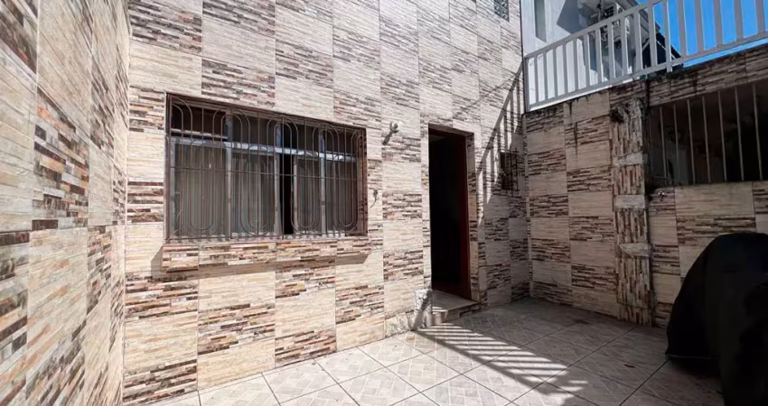 Casa sobrado com 3 quartos (1 suíte) e edícula, bairro vila mathias, em santos/sp