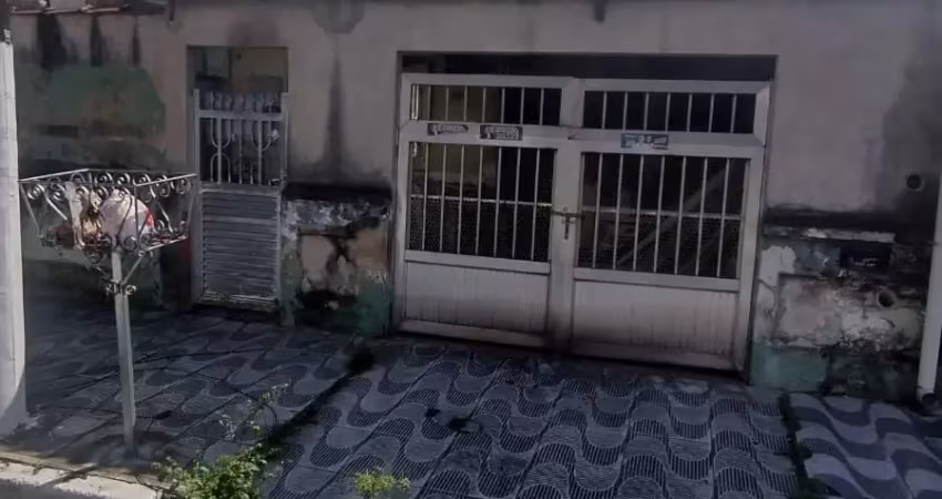 Casa de 190m² com 4 quartos e quintal, bairro vila são jorge, em santos/sp