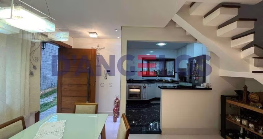 Sobrado na região da Vila Formosa, com 02 suítes, 110,00m² área construída, 240,00m² terreno, por R$ 1.400.000,00