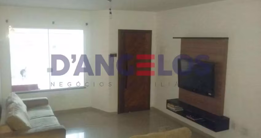 Imperdível Sobrado à Venda em São Paulo-SP, Vila Carrão: 3 Quartos, 1 Suíte, 1 Sala, 3 Banheiros, 1 Vaga de Garagem, 112,83m².