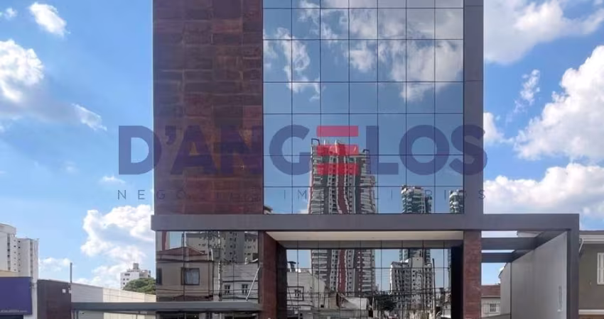 Excelente Laje comercial para locação no Tatuapé, São Paulo-SP: 1 sala, 3 banheiros, 2 vagas de garagem, 305m² de área!