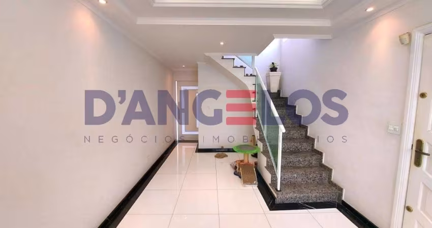 Sobrado para locação no Anália Franco, São Paulo-SP: 2 quartos, 2 salas, 2 banheiros, 4 vagas de garagem, 121 m² de área.
