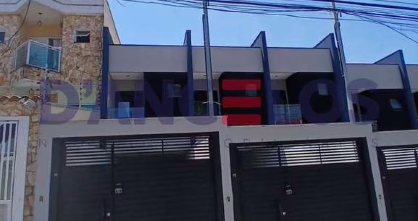 Magnífico Sobrado à venda em São Paulo-SP, na Vila Granada, 3 quartos, 1 suíte, 1 sala, 2 banheiros, 2 vagas de garagem - 103,00 m².
