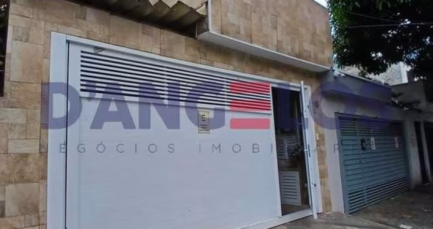 Perfeito Sobrado à venda em São Paulo-SP, Cidade Patriarca: 3 quartos, 1 suíte, 2 salas, 2 banheiros, 2 vagas - 200m². Adquira já!